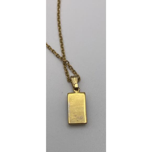 Signed Dainty Gold Tone Green Stone Rectangle Pendant Necklace Classic Simple - Picture 7 of 9